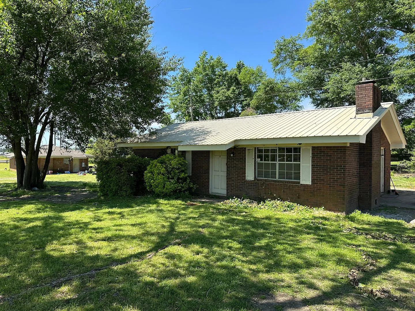 49 Lee Road 670 — Photo 2