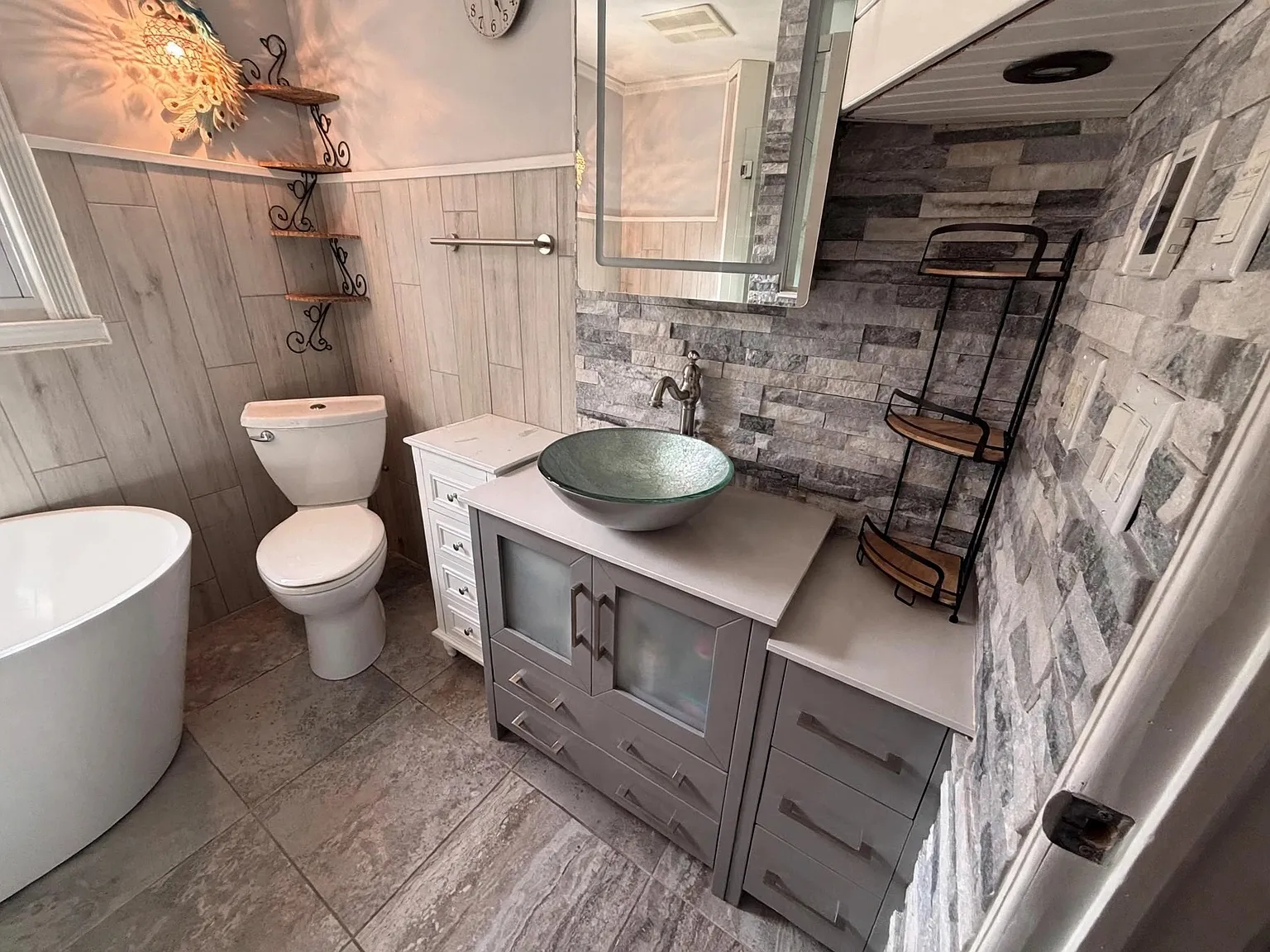 3 bed, $1,250 — Photo 4