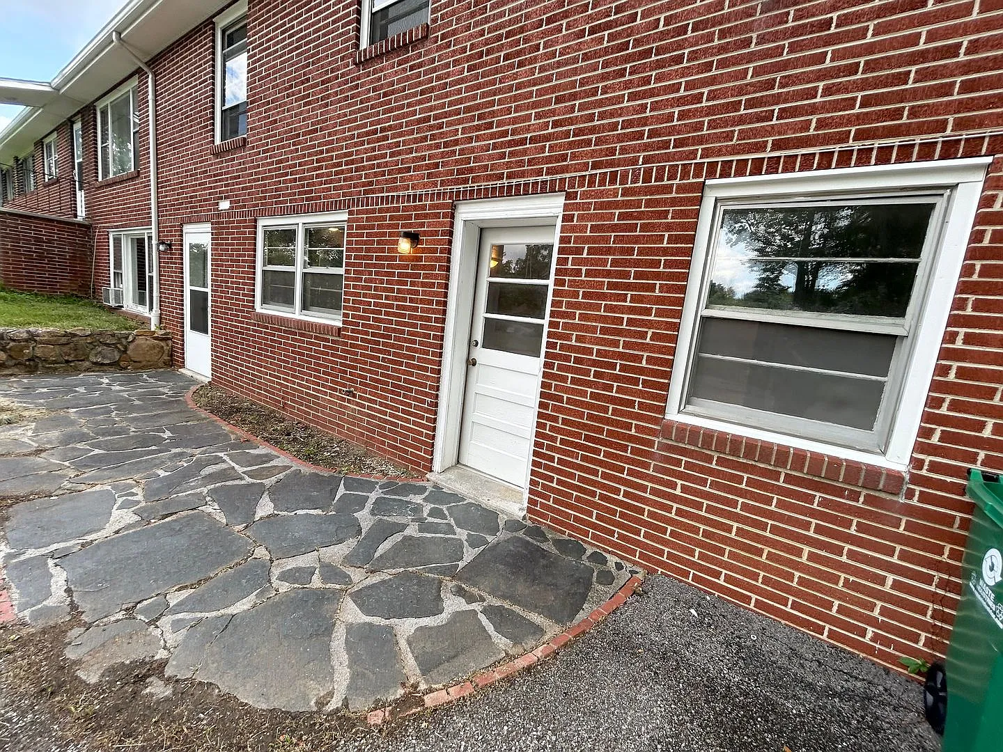 1111 Progress St — Photo 3