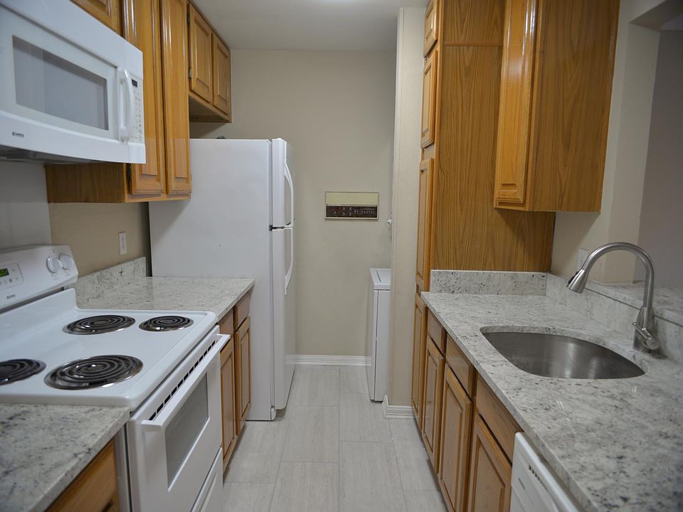 1st image of 4554 Glenwick Ln APT 2205