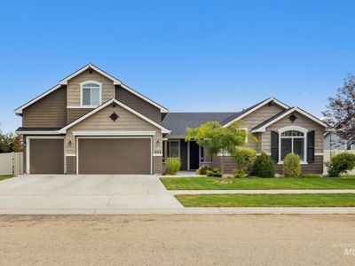 932 N Tullshire Way, Eagle, ID, 83616