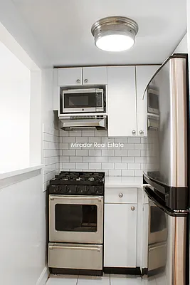 Rented by Mirador Real Estate | media 16