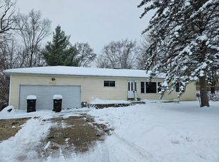 2503 N Freedom Dr, McHenry, IL 60050