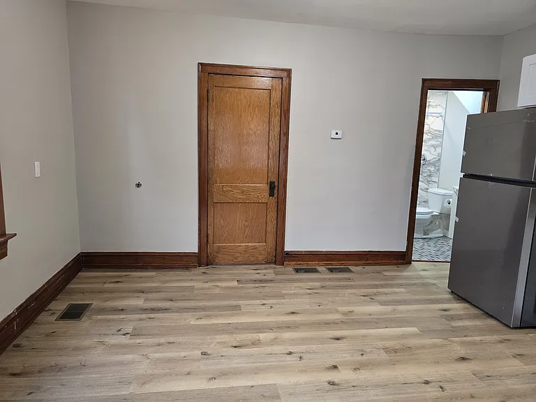 4852 S Wood St #2RB — Photo 7