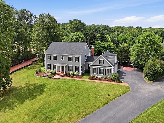 3rd image of 9889 Chapel Bridge Estates Dr