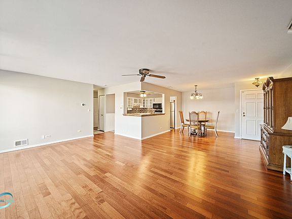 3rd image of 7515 Nantucket Dr