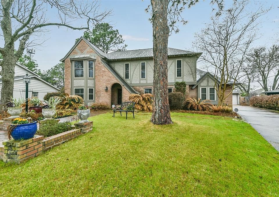 1st image of 11131 Holly Springs Dr