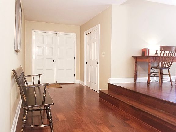 2nd image of 267 Presidio Pl