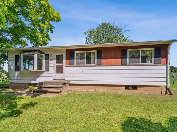 8604 Liberty School Rd, Omro, WI 54963