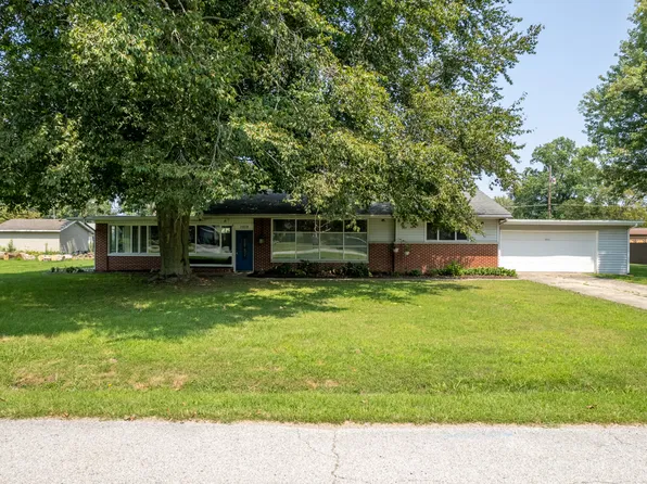 1012 Elizabeth Ln, Terre Haute, IN 47802