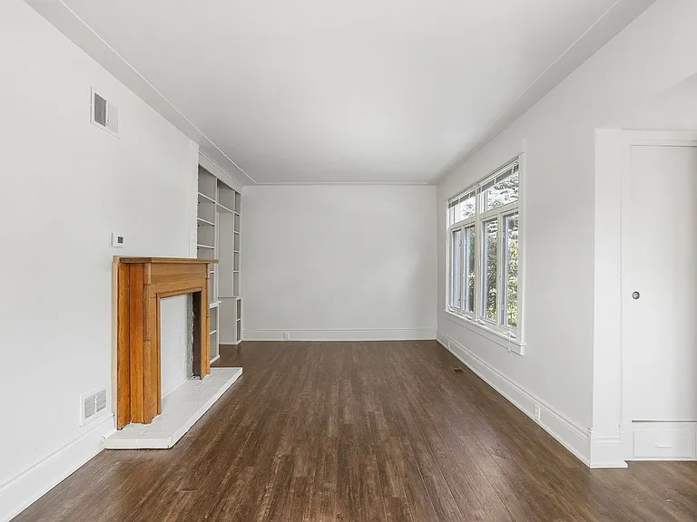 1190 Lakeview Dr — Photo 11