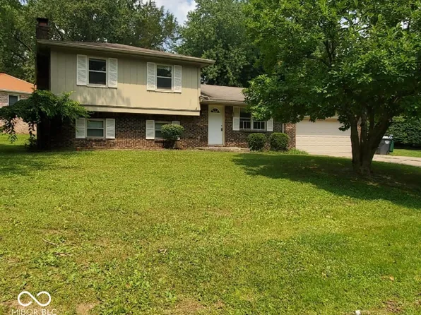 372 Redbud Pl, Greenwood, IN 46142