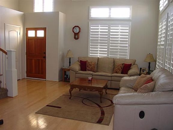 Living room-2nd view