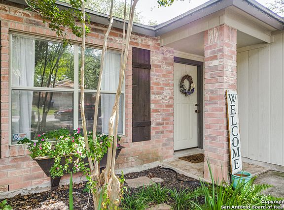 4th image of 7331 Clipper Oak Dr