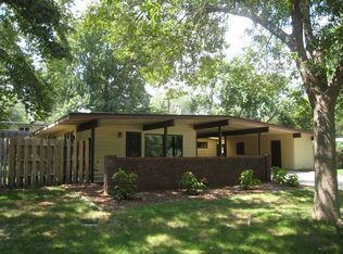 6222 Sunrise Rd, Lincoln, NE 68510