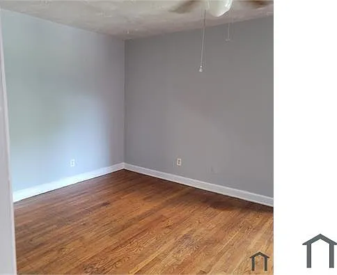 4 bed, $1,200 — Photo 3