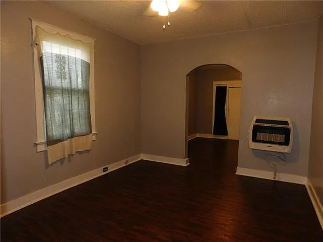 1342 Alvar St — Photo 6