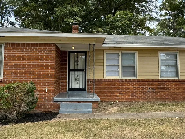 3698 Elm Park Rd, Memphis, TN 38118