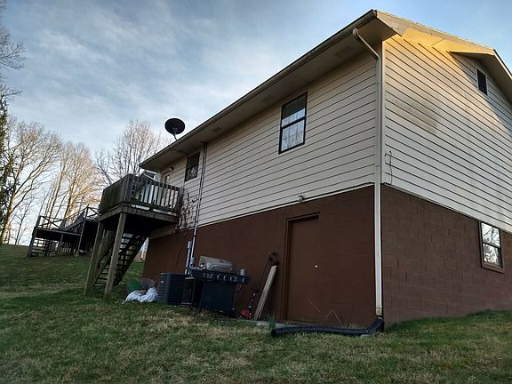 2nd image of 158 Poplar Dr