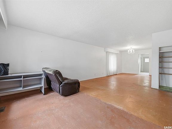 4th image of 807 29th STREET W