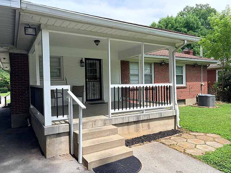 3810 Chevy Chase Rd — Photo 2
