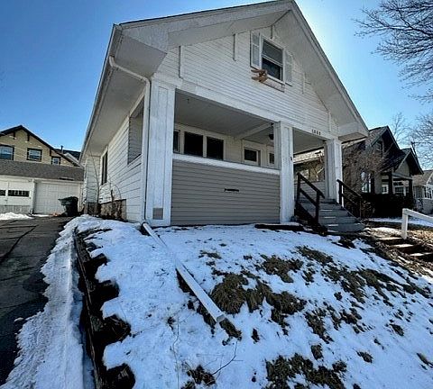 5th image of 1969 B Ave NE