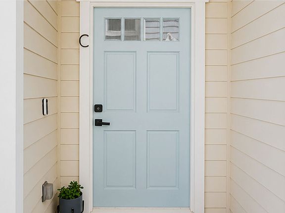 4th image of 1918 Cabrillo Ave Unit C