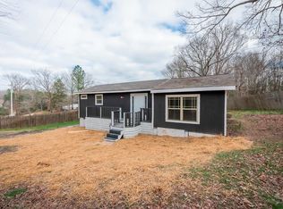 493 Akins Rd, Chickamauga, GA 30707
