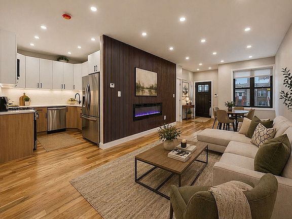 2nd image of 9417 Avenue N
