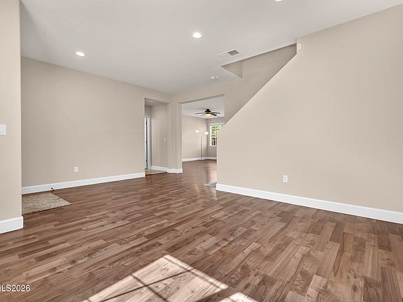 4th image of 2655 Peavine Creek Rd