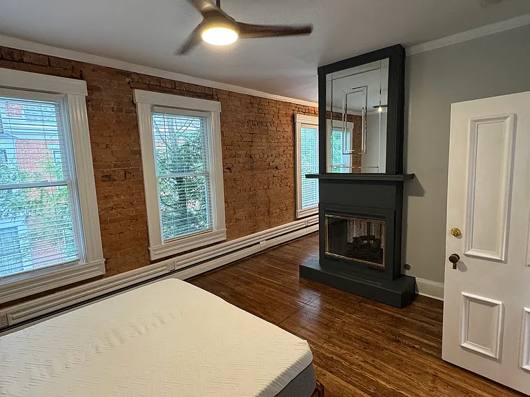 153 S Paint St #B — Photo 9
