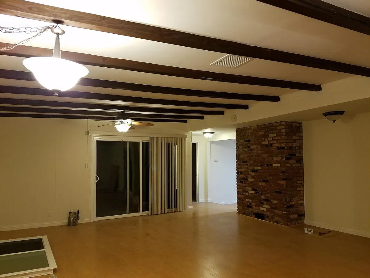 4 bed, 1874 sqft, $4,095 — Photo 4