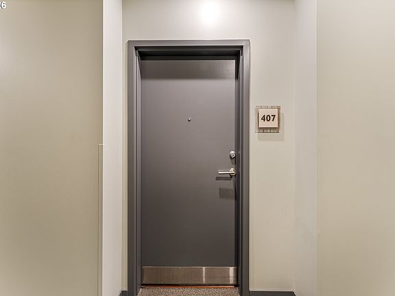 4th image of 1830 NW Riverscape St APT 407