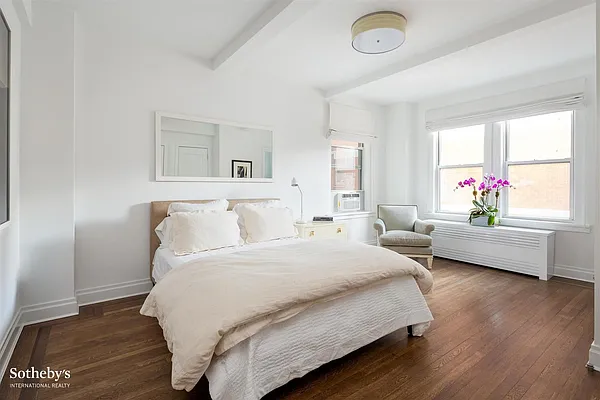 Sold by Sotheby's International Realty | media 4