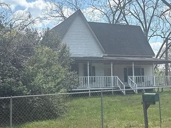 3rd image of 21 Gates Rd