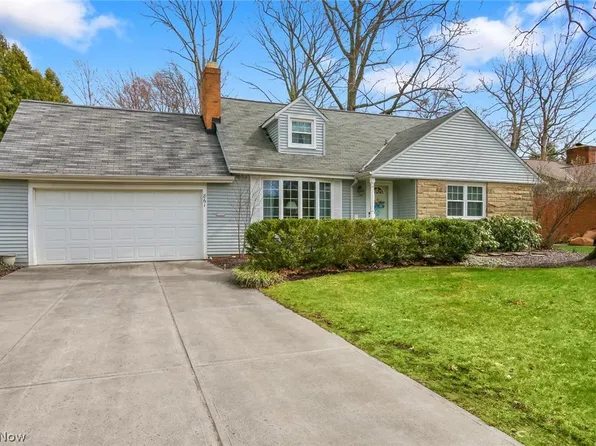 861 Orchard Park Dr, Rocky River, OH 44116