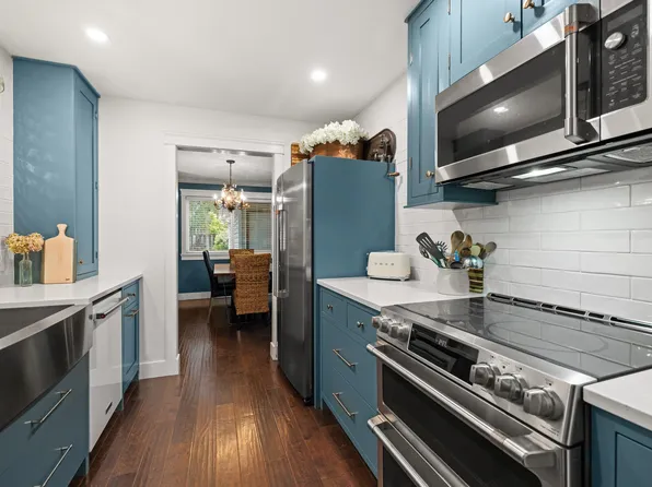 9507 208th St #103, Langley, BC V1M 2Z1