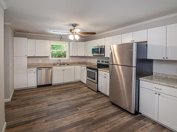 2nd image of 270 Hickory Hollow Dr