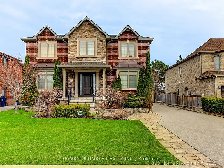 49 Gooderham Dr — Photo 1
