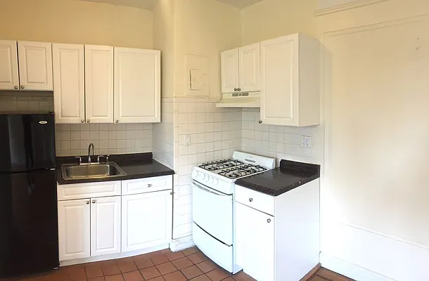 Rented by Your Vanity Realty | media 21