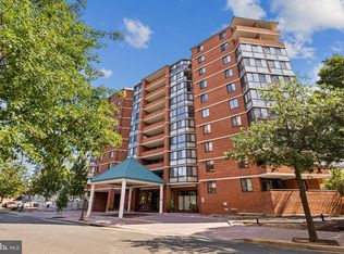 1001 N Randolph St APT 322, Arlington, VA 22201