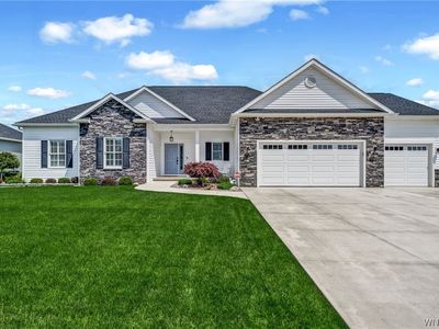 3315 Colleen Ter, Sanborn, NY, 14132