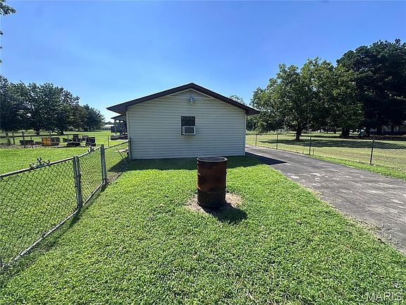 5th image of 119 Larue Ln