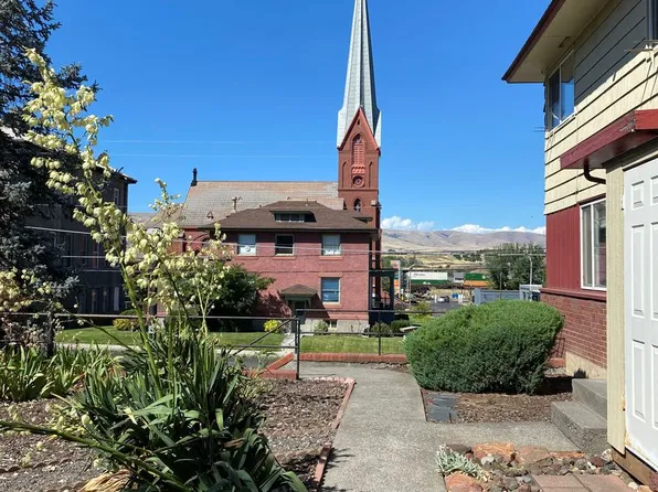 Joan Apartments, 300 W 4th St #12, The Dalles, OR 97058