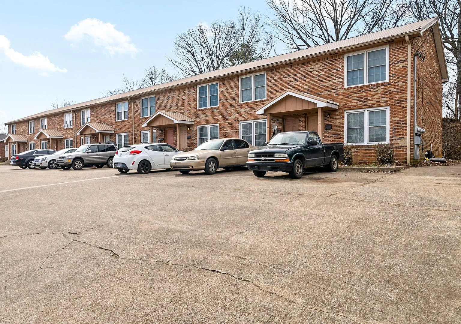 Darlene Dr - 140 — Photo 1