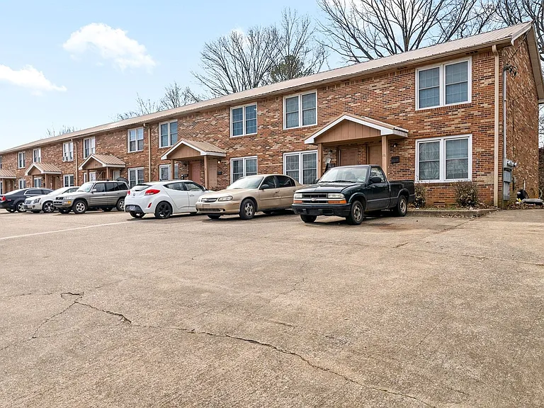 Darlene Dr - 140 — Photo 1