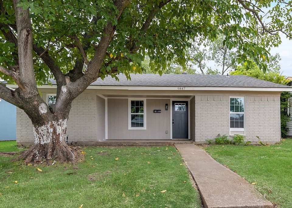 1st image of 9847 Glengreen Dr