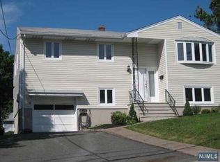 113 Strong St, Wallington, NJ 07057