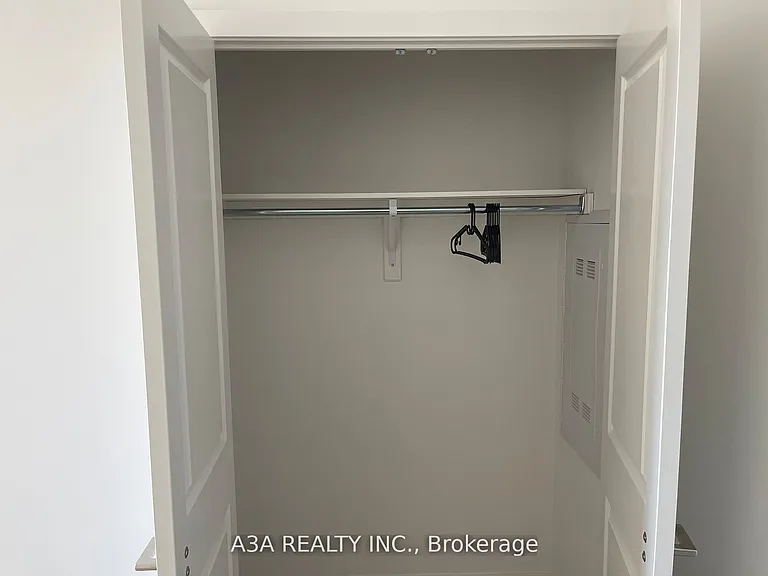50 Upper Mall Way #Penthouse 02 — Photo 22