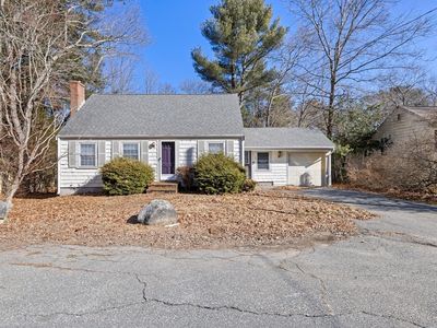 33 McGeoch St, South Weymouth, MA, 02190